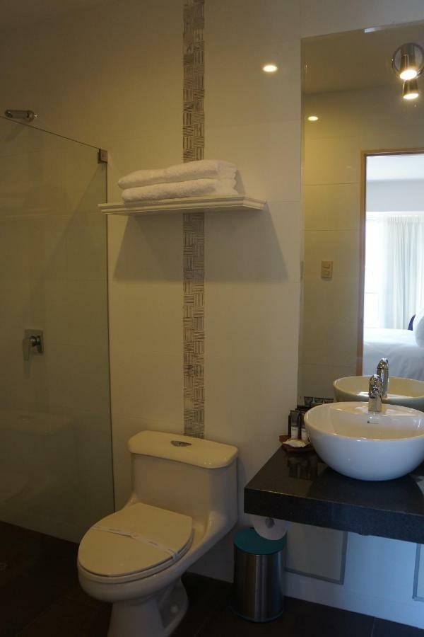 Atrium Miraflores Hotel リマ エクステリア 写真